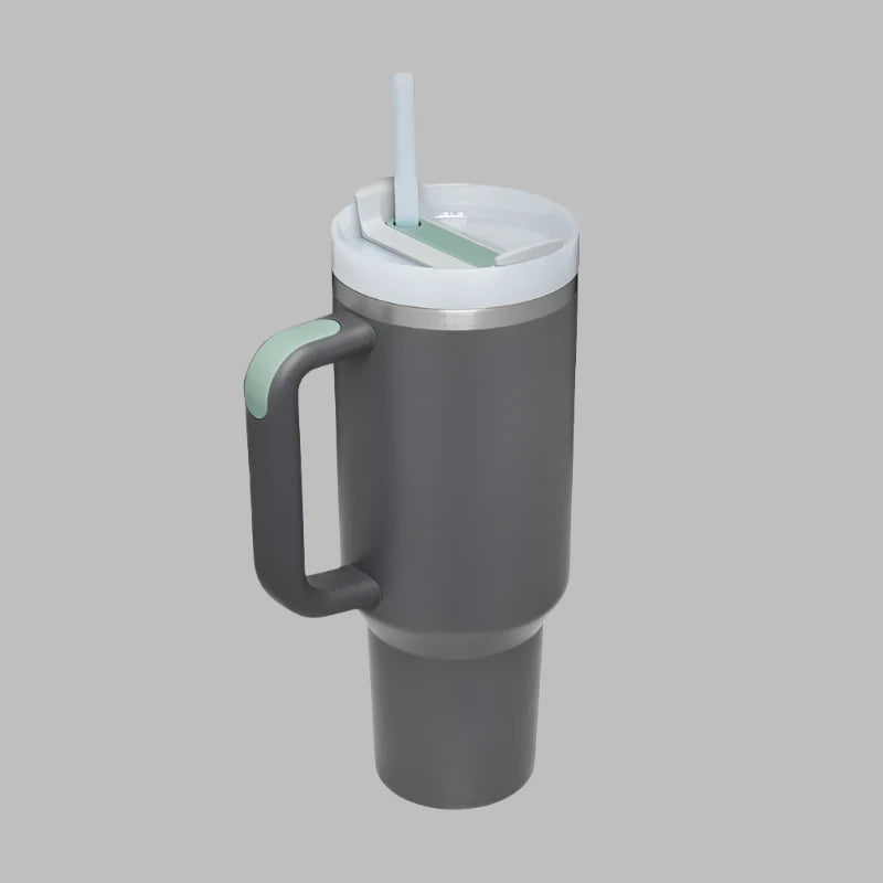 Solvee SipSmart™ - Stylish Vacuum Cup